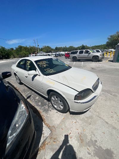 2004 Lincoln LS Location - Ford - Row 33 - Stock # H51914