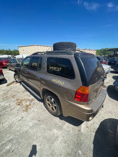 2003 GMC Envoy Location - GM - Row 27 - Stock # H51920