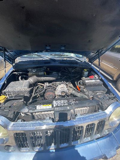 2005 Jeep Liberty Location - Chrysler - Row 44 - Stock # H51919
