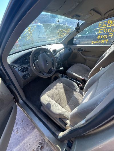 2002 Ford Focus Location - Ford - Row 33 - Stock # H51923