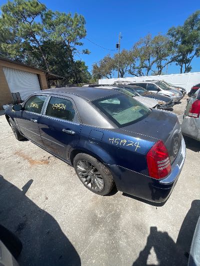 2006 Chrysler 300 Location - Chrysler - Row 44 - Stock # H51924