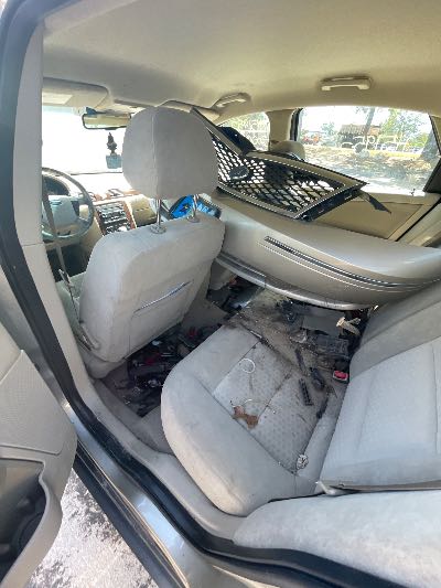 2006 Ford Five Hundred Location - Ford - Row 35 - Stock # H51952