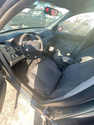2006 Ford Focus Location - Ford - Row 34 - Stock # H51911