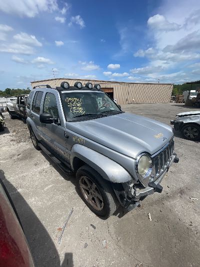 2006 Jeep Liberty Location - Chrysler - Row 45 - Stock # H51981