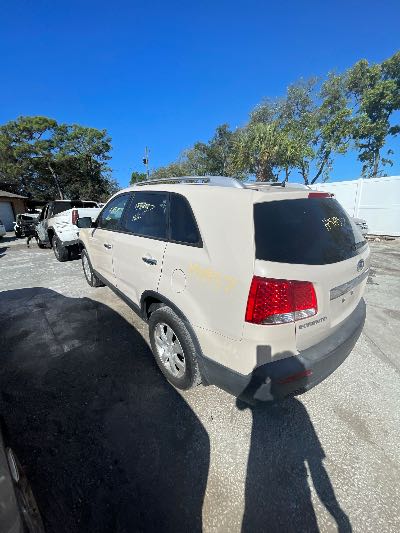 2011 Kia Sorento Location - Imports - Row 9 - Stock # H51957