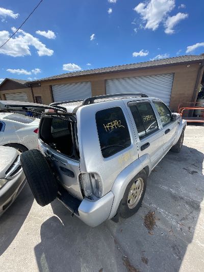 2003 Jeep Liberty Location - Chrysler - Row 45 - Stock # H51992