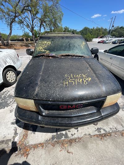2001 GMC Jimmy Location - GM - Row 28 - Stock # H51989
