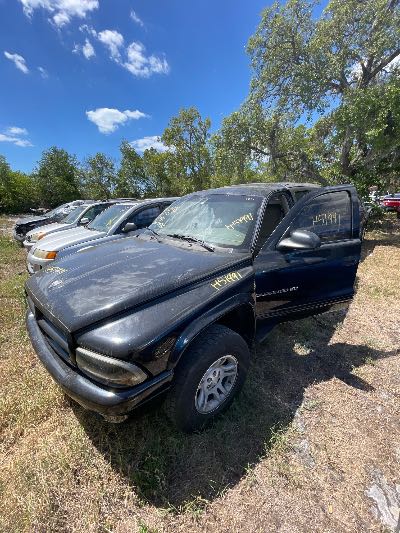2001 Dodge Durango Location - Chrysler - Row 46 - Stock # H51991