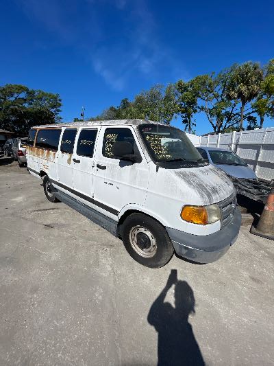 2002 Dodge Ram Wagon Location - Imports - Row 999 - Stock # H52027