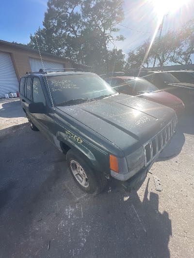 1997 Jeep Grand Cherokee Location - Chrysler - Row 45 - Stock # H52063
