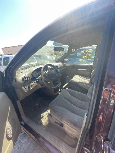 2003 Dodge Caravan Location - Chrysler - Row 46 - Stock # H52071