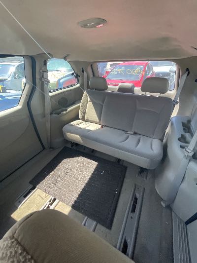 2003 Dodge Caravan Location - Chrysler - Row 46 - Stock # H52071