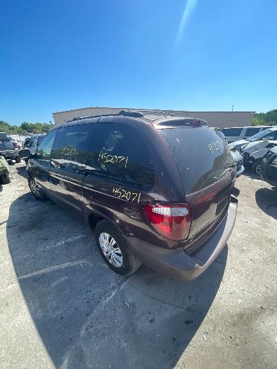 2003 Dodge Caravan Location - Chrysler - Row 46 - Stock # H52071