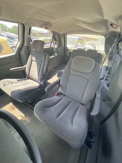 2006 Chrysler Town & Country Location - Chrysler - Row 45 - Stock # H52069