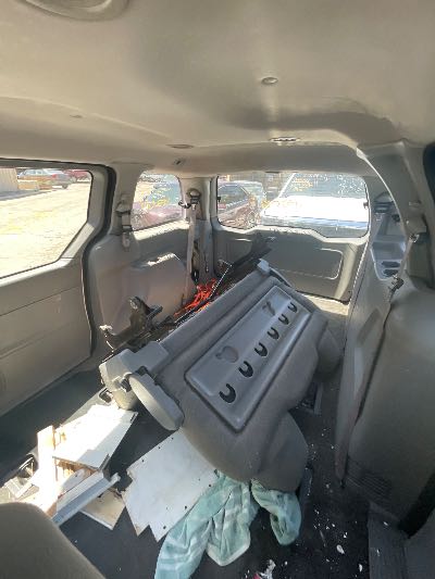 2002 Ford Windstar Location - Ford - Row 35 - Stock # H52081