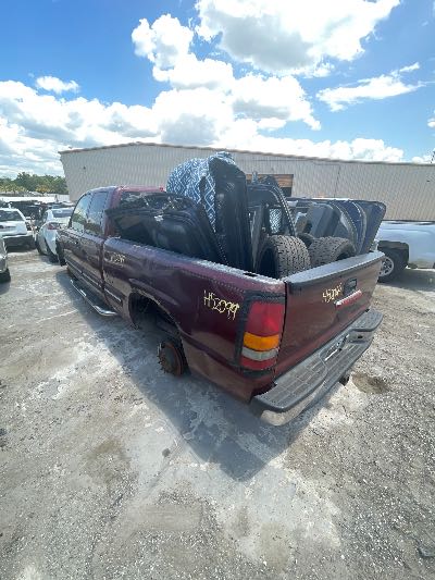 2000 Chevrolet Silverado 2500 Location - Large Trucks & Vans - Row 25 - Stock # H52099