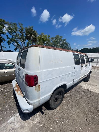 2001 Dodge Ram Van Location - Large Trucks & Vans - Row 25 - Stock # H52113