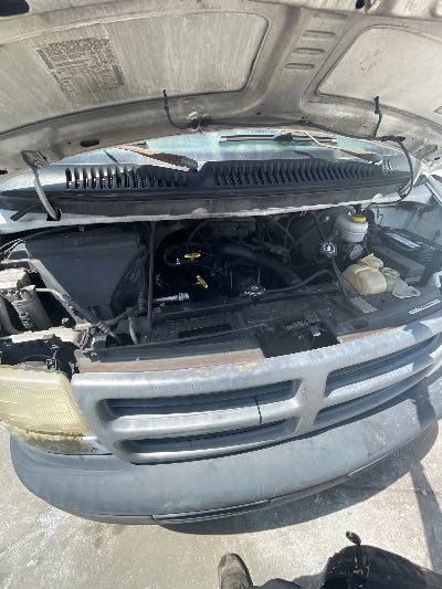 2001 Dodge Ram Van Location - Large Trucks & Vans - Row 25 - Stock # H52113