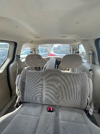 2000 Ford Windstar Location - Ford - Row 35 - Stock # H52019