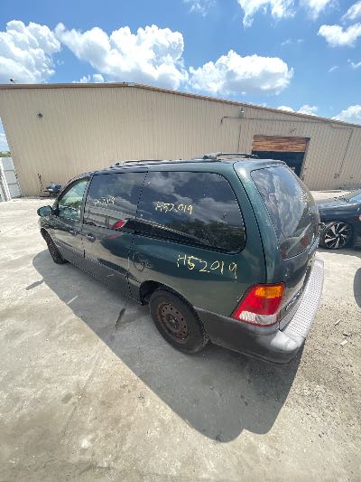 2000 Ford Windstar Location - Ford - Row 35 - Stock # H52019