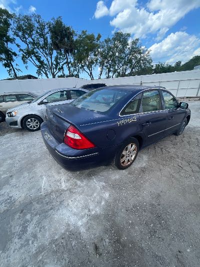 2005 Ford Five Hundred Location - Ford - Row 35 - Stock # H52023