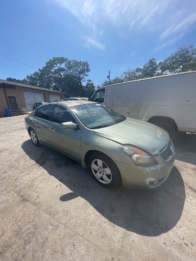 2007 Nissan Altima Location - Imports - Row 16 - Stock # H52045