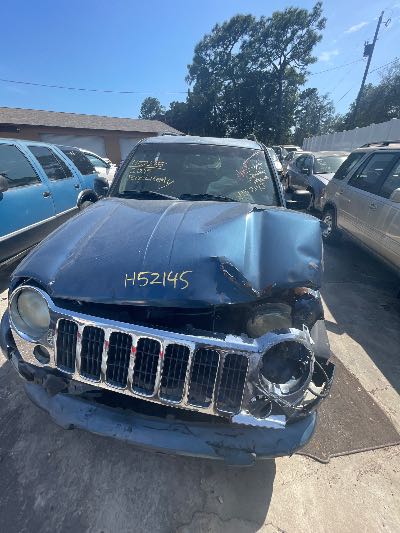 2005 Jeep Liberty Location - Chrysler - Row 46 - Stock # H52145