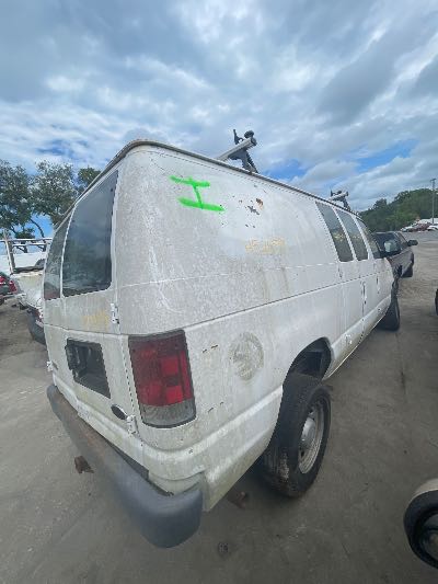 2005 Ford Econoline Location - Large Trucks & Vans - Row 26 - Stock # H52159