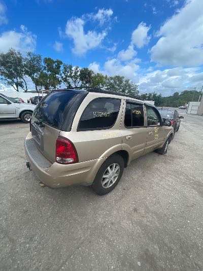 2004 Buick Rainier Location - GM - Row 31 - Stock # H52160