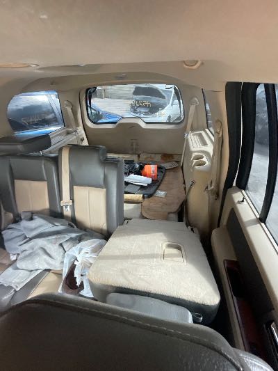 2007 Ford Expedition Location - Large Trucks & Vans - Row 26 - Stock # H52147