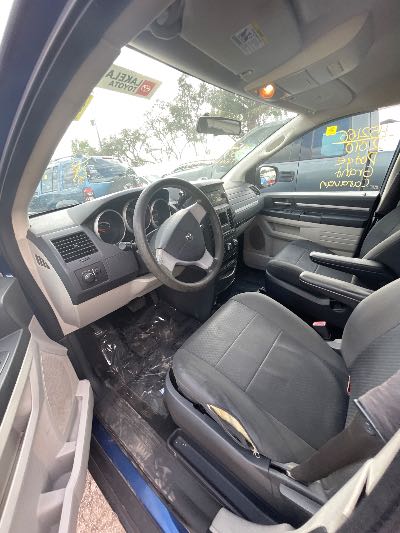 2010 Dodge Grand Caravan Location - Chrysler - Row 46 - Stock # H52166