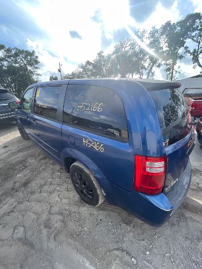 2010 Dodge Grand Caravan Location - Chrysler - Row 46 - Stock # H52166