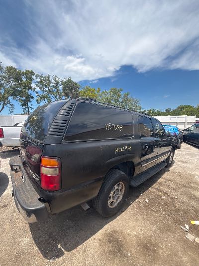 2004 Chevrolet Suburban Location - Large Trucks & Vans - Row 26 - Stock # H52193