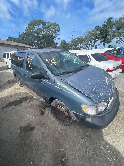2000 Toyota Sienna Location - Imports - Row 19 - Stock # H52091