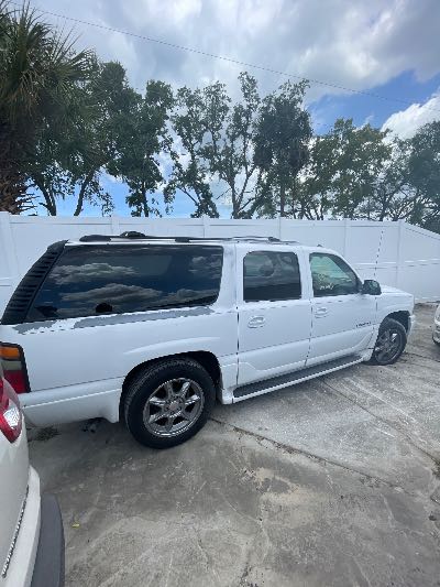 2005 GMC Yukon Denali Location - Large Trucks & Vans - Row 29 - Stock # H52194