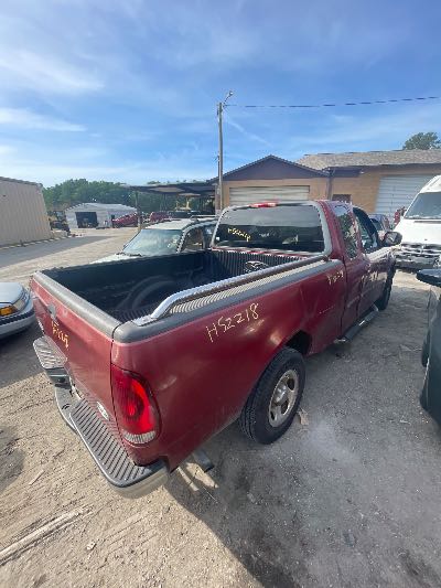 2002 Ford F-150 Location - Large Trucks & Vans - Row 26 - Stock # H52218