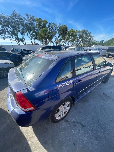2006 Chevrolet Malibu MAXX Location - GM - Row 32 - Stock # H52239
