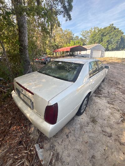 2000 Cadillac Deville Location - GM - Row 33 - Stock # H52264