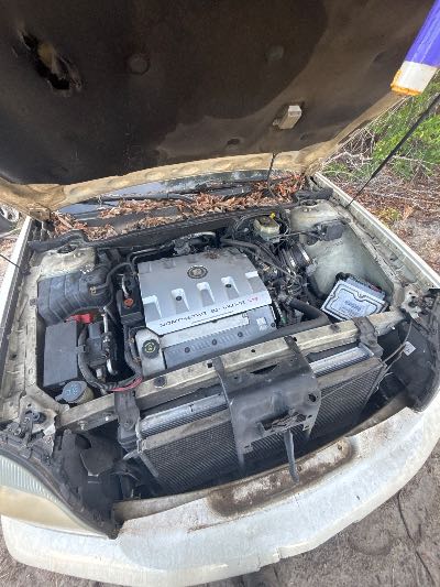 2000 Cadillac Deville Location - GM - Row 33 - Stock # H52264