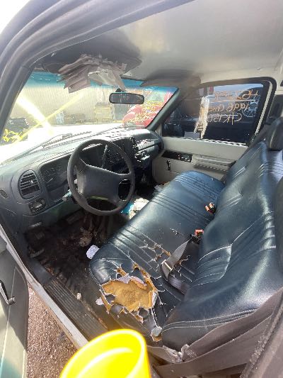 1996 Chevrolet C/K 1500 Location - Large Trucks & Vans - Row 28 - Stock # H52258
