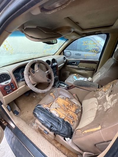 2002 GMC Envoy Location - GM - Row 33 - Stock # H52278