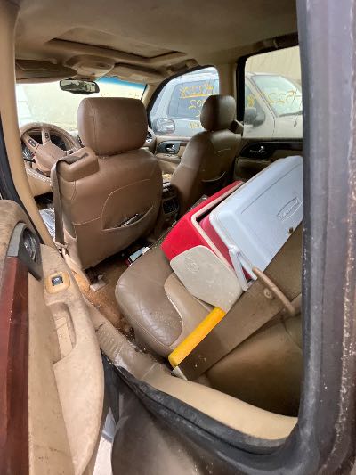 2002 GMC Envoy Location - GM - Row 33 - Stock # H52278
