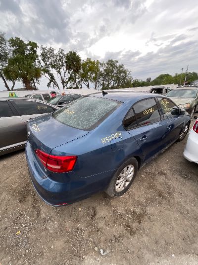 2015 Volkswagen Jetta Location - Imports - Row 25 - Stock # H52284