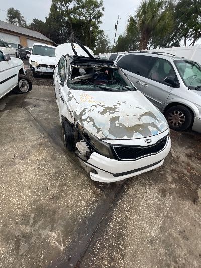 2015 Kia Optima Location - Imports - Row 24 - Stock # H52287