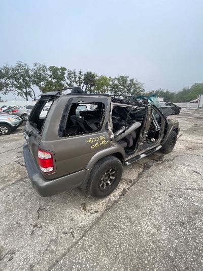 2001 Nissan Pathfinder Location - Imports - Row 25 - Stock # H52286