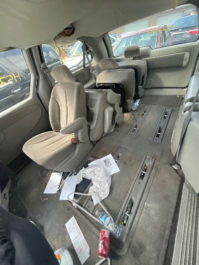 2002 Chrysler Town & Country Location - Chrysler - Row 39 - Stock # H52294