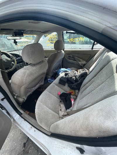 2006 Hyundai Elantra Location - Imports - Row 25 - Stock # H52297
