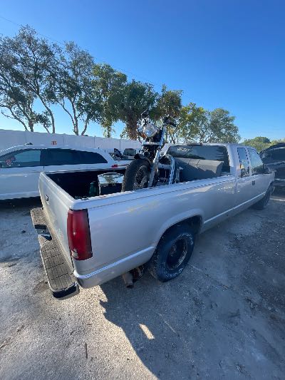1997 Chevrolet C/K 1500 Location - Large Trucks & Vans - Row 29 - Stock # H52290