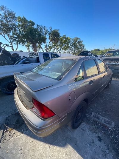 2004 Ford Focus Location - Ford - Row 26 - Stock # H52327