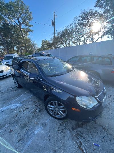 2008 Volkswagen Eos Location - Imports - Row 30 - Stock # H52340